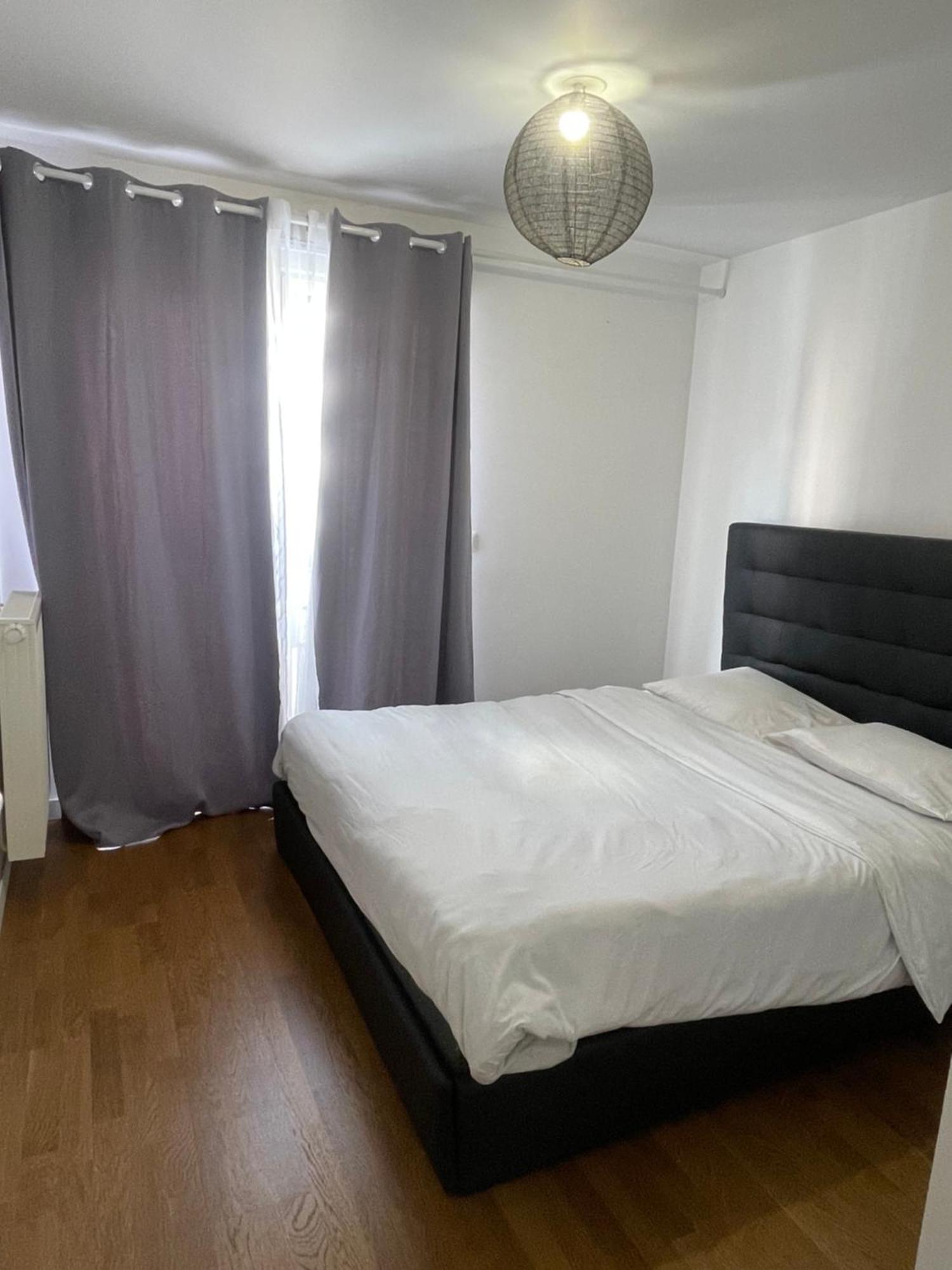 Sweet Escape Paris Centre - 3 Bds- Terrasse - Stade De France - Montmartre Saint-Ouen (Seine-Saint-Denis) Exterior foto