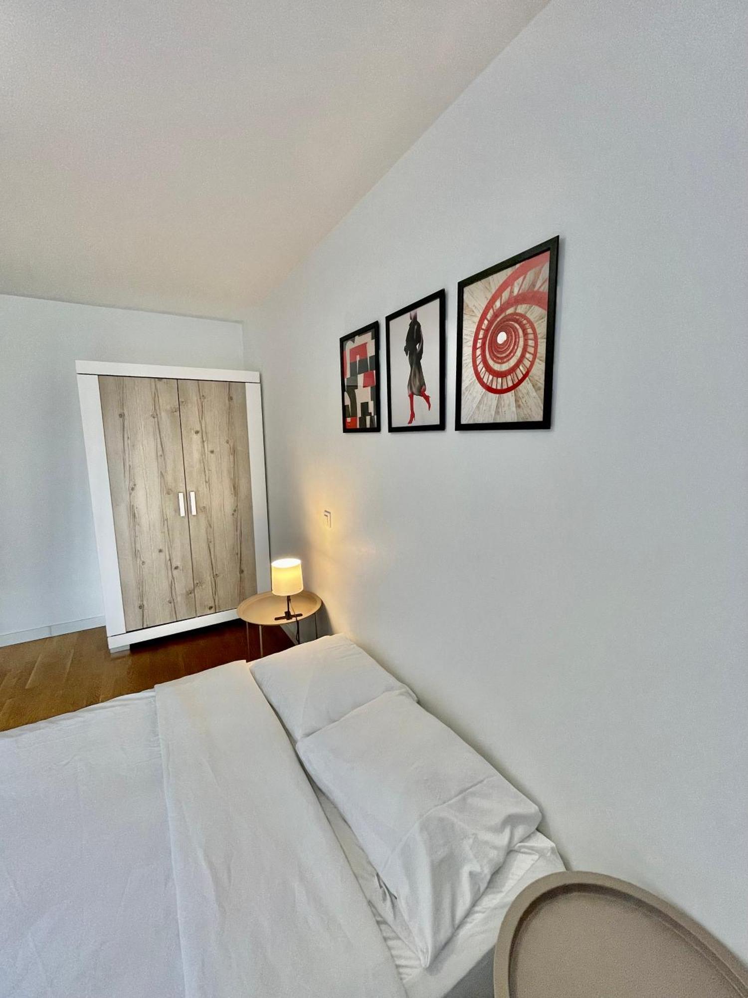 Sweet Escape Paris Centre - 3 Bds- Terrasse - Stade De France - Montmartre Saint-Ouen (Seine-Saint-Denis) Exterior foto